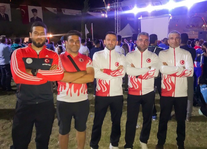 rize-belediyesi-sporcularindan-milli-takimda-dunya-sampiyonlugu-(2).jpg