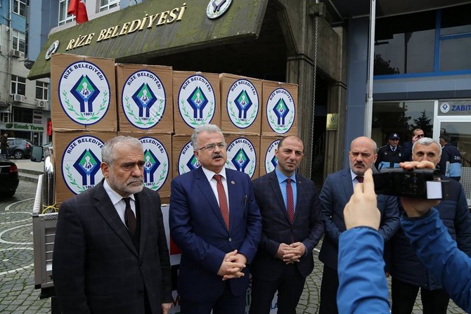 rize-belediyesi-tarafindan-afrindeki-mehmetcige-rize-cayi-gonderildi-(5).jpg