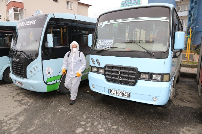 rize-belediyesi-toplu-tasima-araclarini-dezenfekte-ediyor-(9).jpg