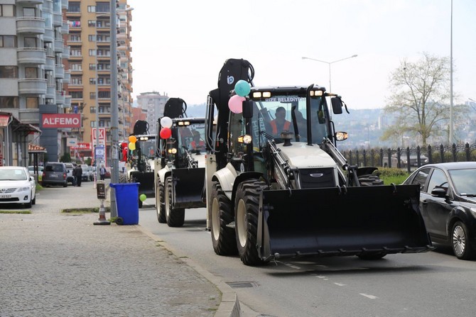 rize-belediyesi-yeni-arac-filosunu-tanitti-(2)-001.jpg