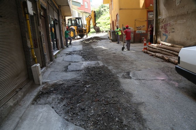 rize-belediyesinden-yol-ve-asfalt-calismasi--(1).jpg