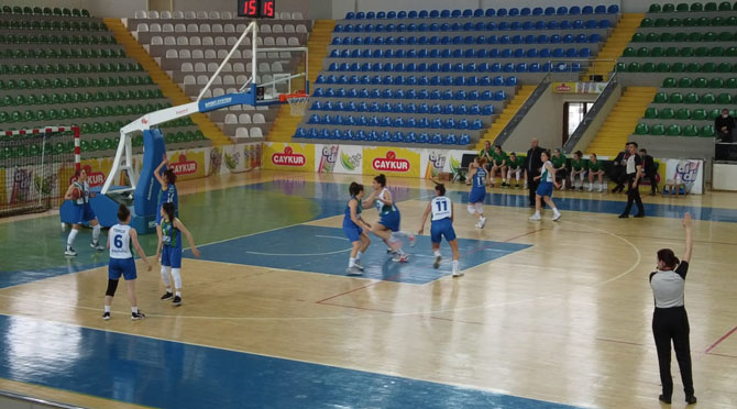 rize-belediyespor-altinel-spor-kadin-basketbol-maci-(1).jpg