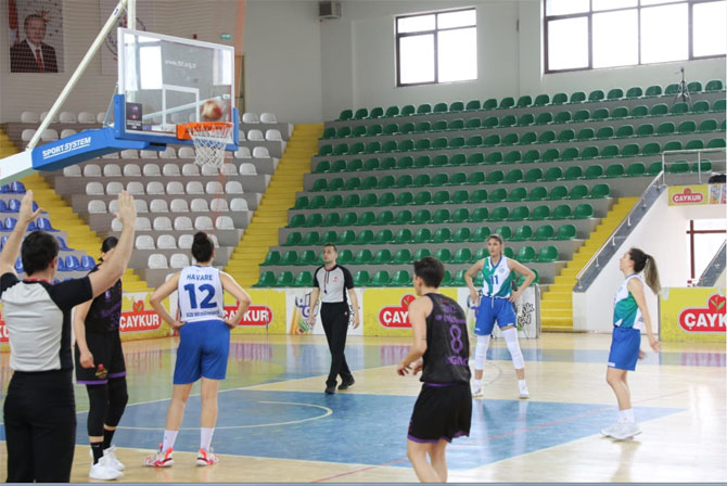 rize-belediyespor-kadin-basketbol-takimi-(4)-001.jpg