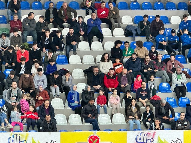 rize-belediyespor-melikgazi-kayseri-basketbol-maci-3.jpg