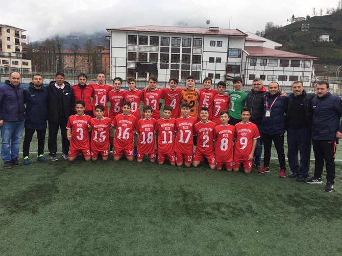 rize-belediyespor-u-15-ligi-turkiye-sampiyonasinda-rizeyi-temsil-edecek-(2).jpg