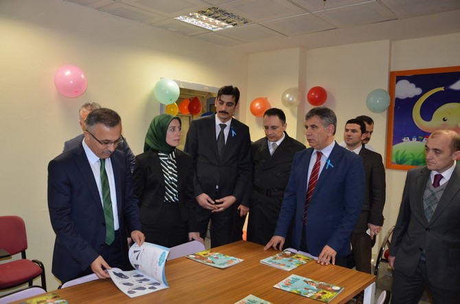 rize-devlet-hastanesi-cocuk-servisinde-egitim-sinifi-acildi--(10).jpg