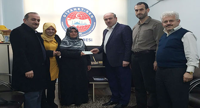 rize-diyanet-sen’den-kazada-olen-imama-vefa-53.jpg rize-diyanet-sen’den-kazada-olen-imama-vefa-53.jpg