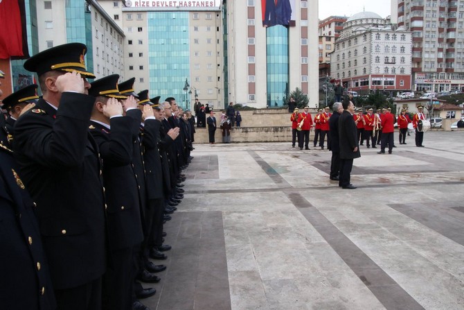 rize-dusman-isgalinden-kurtulusunun-101.-yil-donumunu-coskuyla-kutluyor-(8).jpg