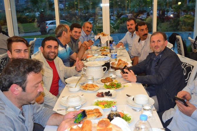 rize-elektrikciler-ve-elektronikciler-odasi-iftarda-bulustu-(10).jpg