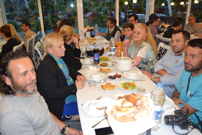 rize-elektrikciler-ve-elektronikciler-odasi-iftarda-bulustu-(7).jpg