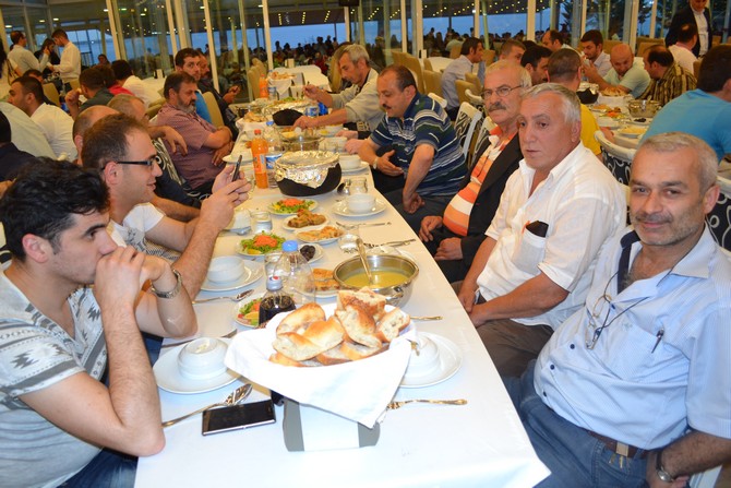 rize-elektrikciler-ve-elektronikciler-odasi-iftarda-bulustu-(8).jpg