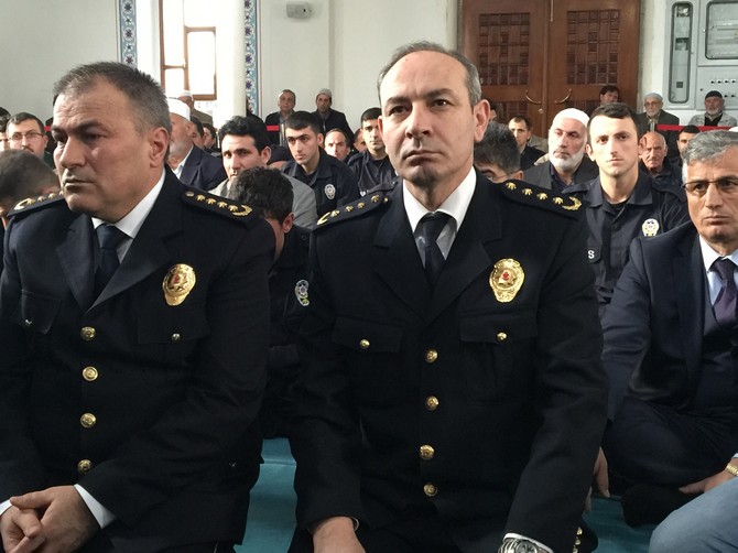rize-emniyet-mudurlugu-sehitler-icin-mevlid-okuttu-(19).jpg
