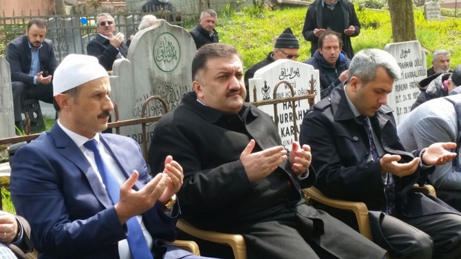 rize-eski-il-muftusu-yusuf-karali-olumunun-38.-yilinda-mezari-basinda-anildi-(2).jpg