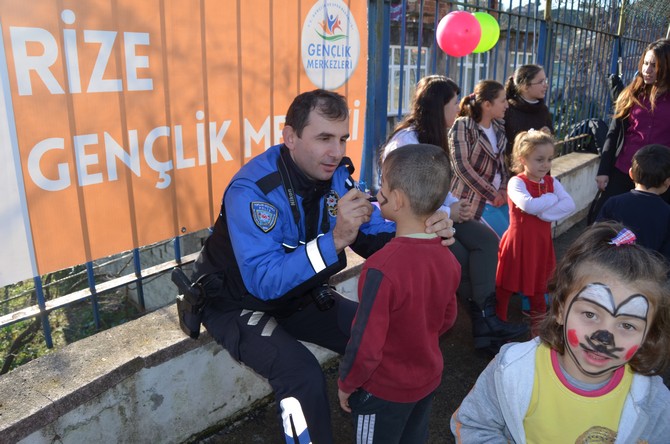 rize-genclik-merkezi-kirazdagi-ilkokulda-(7).jpg