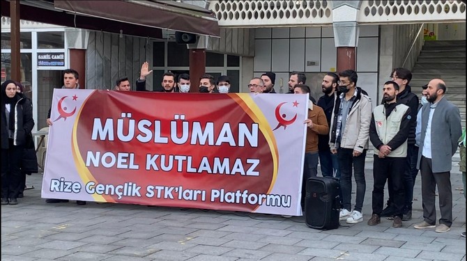 rize-genclik-stklari-platformu-uye-sivil-toplum-kuruluslari-ve-vakif-temsilcilerinin-katilimiyla-musluman-noel-kutlamaz-adli-basin-aciklamasi-gerceklestirildi-1.jpg