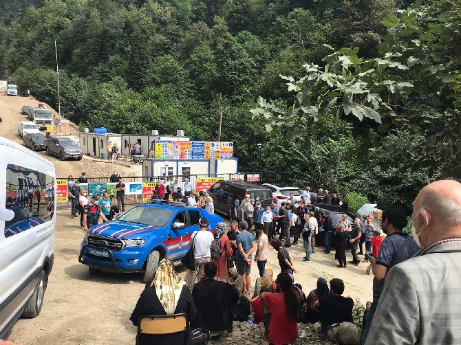 rize-ikizderede-tas-ocagi-bolgesinde-bilirkisi-incelemesi-yapildi-3.jpg