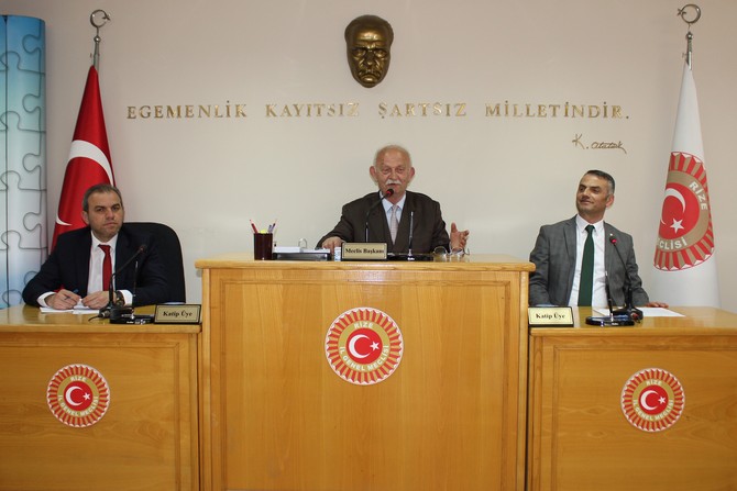 rize-il-genel-meclis--toplantisi-(5).jpg