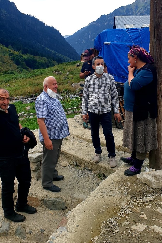 rize-il-genel-meclisi-baskani-ibrahim-turut,-camlihemsin-ilcesine-bagli-elevit,-trovit-ve-palovit-yayla-yollarinda-incelemelerde-bulundu-(8).jpg