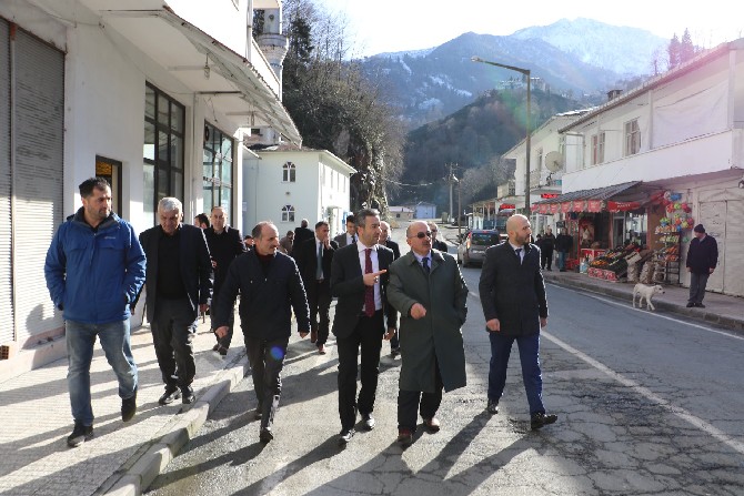 rize-il-genel-meclisi-baskani-ibrahim-turut,-ikizdere-ilcesi-guneyce-koyunu-ziyaret-ederek-bolgenin-turizme-kazandirilmasi-amaciyla-calisma-baslattiklarini-soyledi-(10).jpg