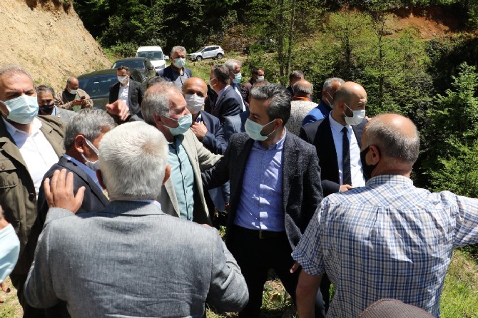 rize-il-genel-meclisi-baskani-ve-uyelerden-ikizderede-acilacak-tas-ocagina-destek-(3).jpg