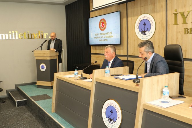 rize-il-genel-meclisi-iyiderede-toplandi-7.jpg