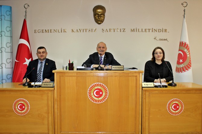 rize-il-genel-meclisi-subat-aylik-olagan-toplantilari,-meclis-baskani-mehmet-kazanci-baskanliginda-yapilan-birinci-birlesimle-basladi-(2).jpg