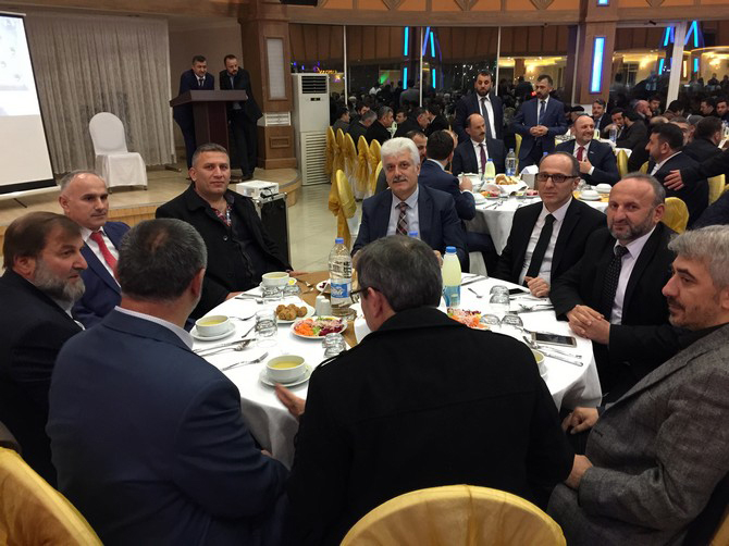 rize-il-muftu-yardimciligindan-istanbul-ili-uskudar-ilce-muftulugune-atanan-ali-cakmak-icin,-memleketi-rize’de-veda-yemegi-duzenlendi-(21).jpg