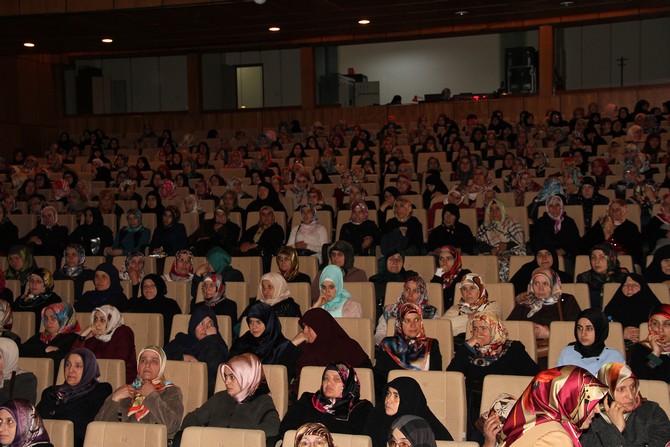 rize-il-muftulugu-aile-ve-dini-rehberlik-burosu’ndan-kadinlara-yonelik-konferans-(1).jpg