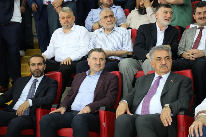 rize-il-muftulugu-tarafindan,-rize-yenisehir-spor-salonunda-hafizlik-icazet-merasimi-duzenlendi-(11).jpg