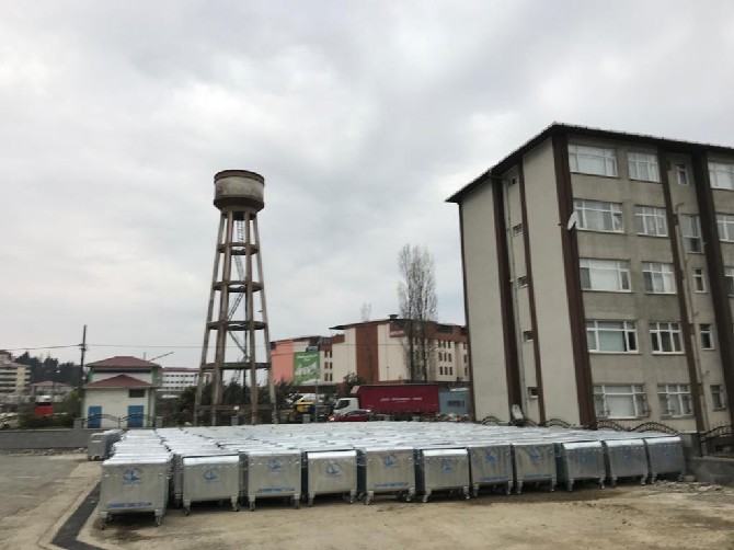 rize-il-ozel-idaresi,-koylere-500-cop-konteyniri-dagitti,-tibbi-atik-icin-200-plastik-cop-kutusu-tedarik-etti-(2).jpg