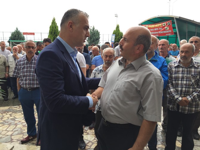 rize-il-saglik-muduru-dr.-mustafa-tepe’nin-dedesi-mehmet-bilginin-cenazesi-(4).jpg