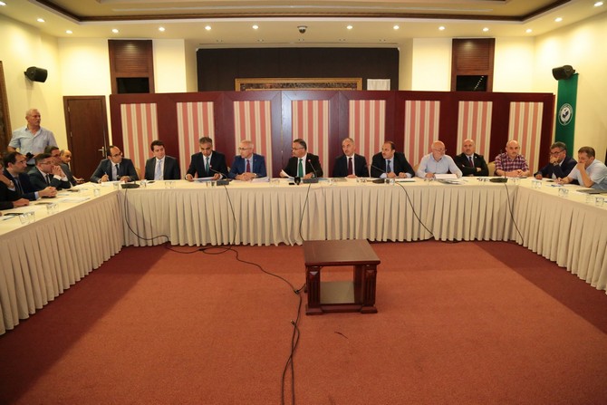 rize-ili-2019-yili-3.-donem-il-koordinasyon-kurulu-toplantisi,-vali-kemal-ceber,-baskanliginda-yapildi-(3).jpg