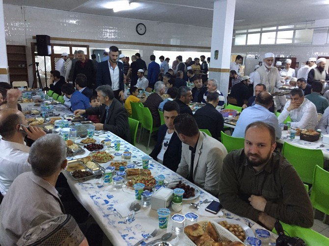 rize-irsad-vakfi-iftari-(10).jpg