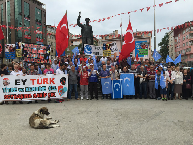 rize-kamu-sen,-dogu-turkistanda-yasanan-zulmu-protesto-etti-3.jpg