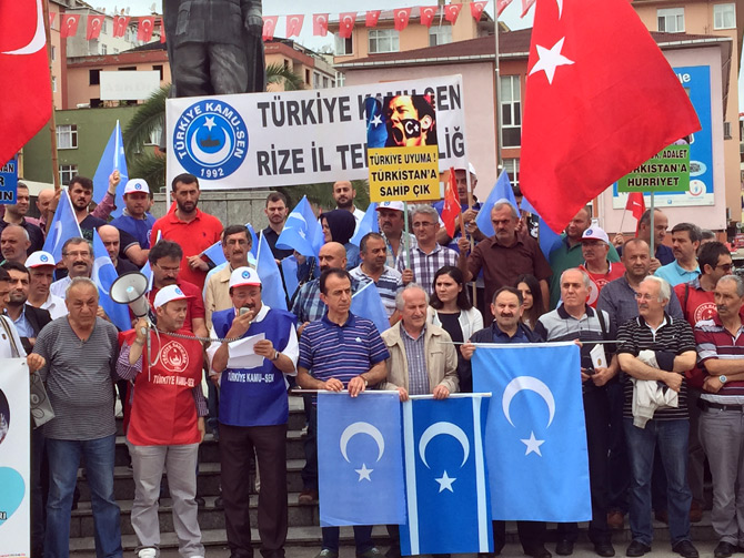 rize-kamu-sen,-dogu-turkistanda-yasanan-zulmu-protesto-etti-4.jpg