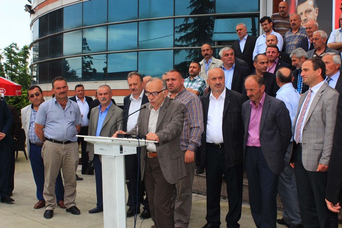 rize-merkez’e-bagli-koy-ve-belde-muhtarlari-7-haziran’da-ak-parti-dedi-(10).jpg