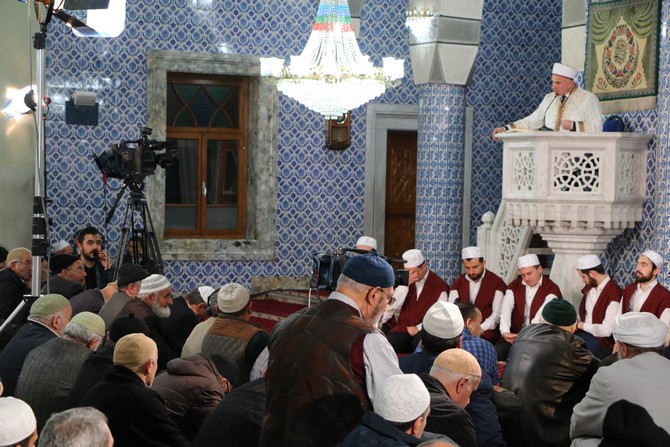 rize-merkez-sahil-camiinde-mevlit-kandili-ozel-programi-(3).jpg