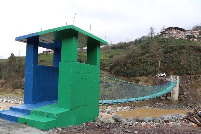 rize-merkeze-bagli-ornekkoy’de-bulunan-ve-2020-yilindaki-afette-yikilan-asma-kopru,-rize-il-ozel-idaresi-tarafindan-250-bin-tl’ye-yenilendi-(10).jpg