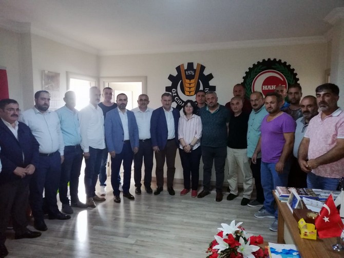 rize-milletvekili-osman-askin-bak-ve-akparti-rize-il-baskani-ishak-alim’den-oz-gida-is-rize-subesine-ziyaret-(8).jpg