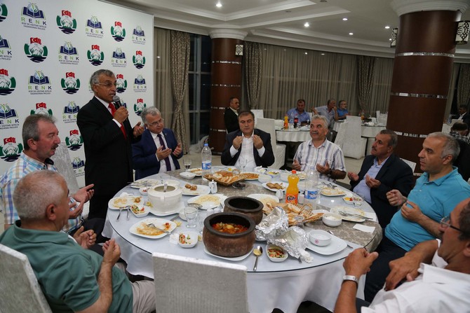rize-muhtarlar-dernegi-iftar-programi-(3).jpg