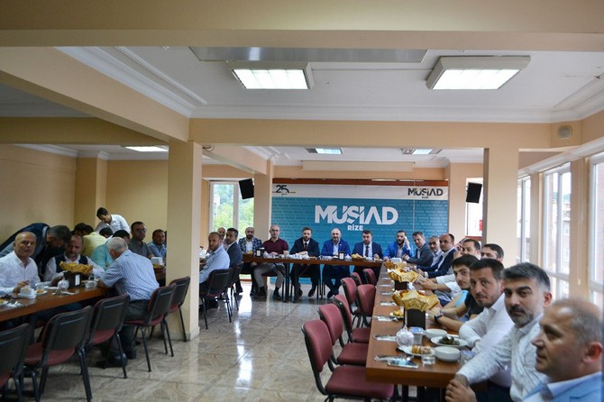 rize-musiad’da-bayramlasma-(1).jpg