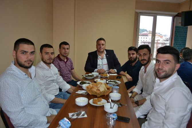 rize-musiad-uyeleri-bayram-gelenegini-surdurdu-(3).jpg
