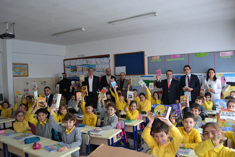 rize-musiaddan-renk-projesine-destek-2.jpg rize-musiaddan-renk-projesine-destek-2.jpg