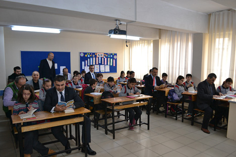 rize-musiaddan-renk-projesine-destek-3.jpg rize-musiaddan-renk-projesine-destek-3.jpg