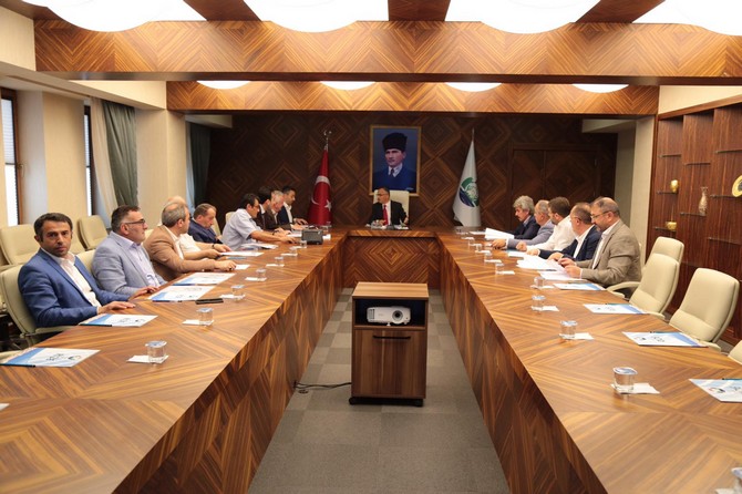 rize-organize-sanayi-bolgesi-mutesebbis-toplantisi-gerceklestirildi-(1).jpg