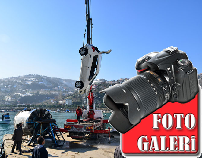 rize-plakali-arac-denize-dustu-1-olu,-2-yarali.jpg rize-plakali-arac-denize-dustu-1-olu,-2-yarali.jpg