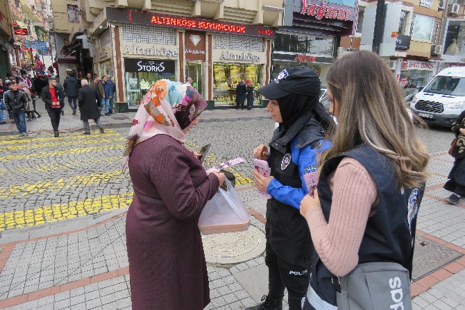 rize-polisi-kadinlari-bilgilendiriyor-(5).jpg