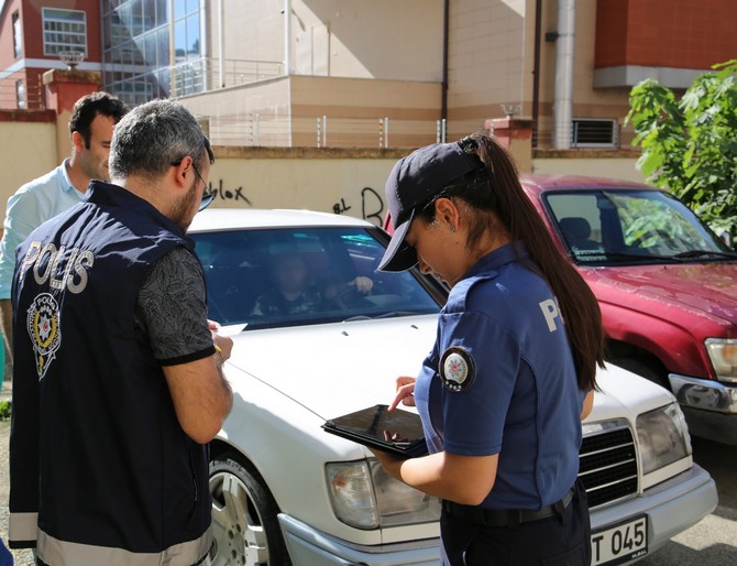 rize-polisinden-okul-cevresinde-ve-servislerinde-denetim-1.jpg