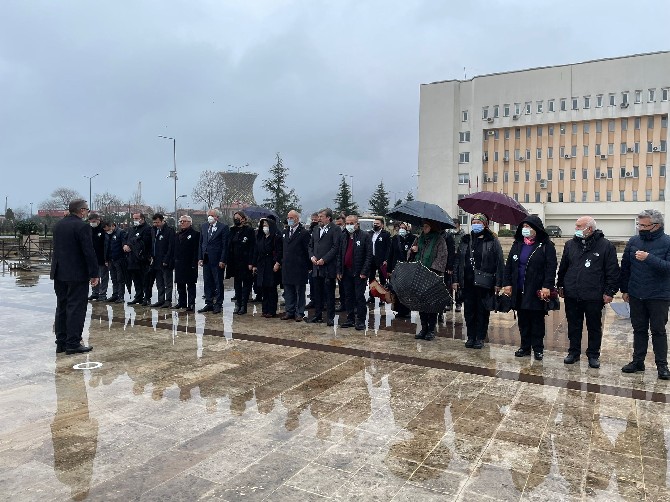 rize-serbest-muhasebeci-mali-musavirler-odasi-tarafindan-1-7-mart-muhasebeciler-haftasi-nedeniyle-ataturk-anitina-celenk-sunuldu-1.jpg