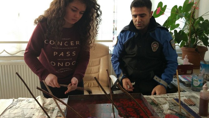 rize-tdp’den-polis-cocuklarina-ebru-kursu-(16).jpg